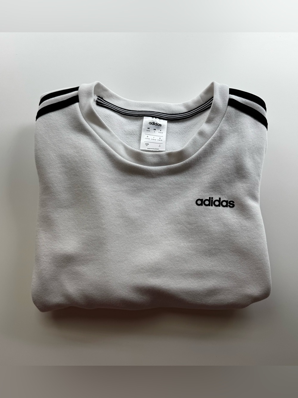 adidas Women’s White Crewneck Sweater Small